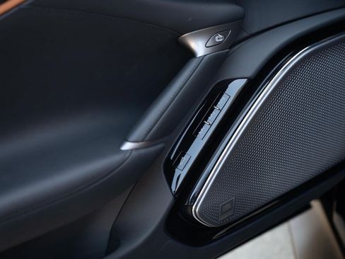 Used 2025 Ferrari Roma Spider RWD image 31