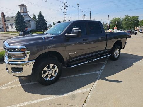 Used 2026 RAM 2500 Big Horn AWD/4WD image 9
