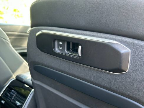 Used 2025 BMW X7 xDrive40i AWD/4WD image 42