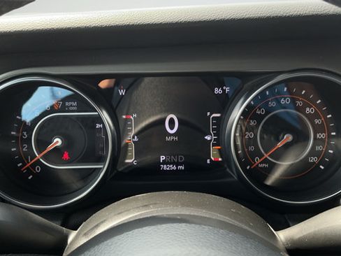 Used 2021 Jeep Wrangler Sport AWD/4WD image 13