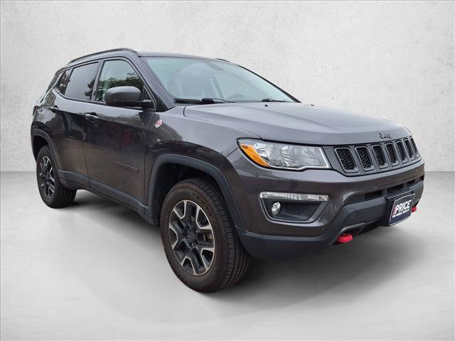 Used 2020 Jeep Compass Trailhawk w/ Cold Weather Group AWD/4WD image 3