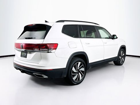 Used 2025 Volkswagen Atlas SE FWD image 9