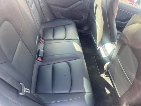 Used 2019 Tesla Model 3 Long Range image 17