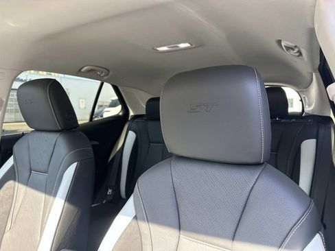 New 2026 Buick Envision Sport Touring AWD/4WD image 11