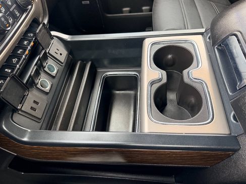 Used 2018 GMC Sierra 1500 Denali AWD/4WD image 42