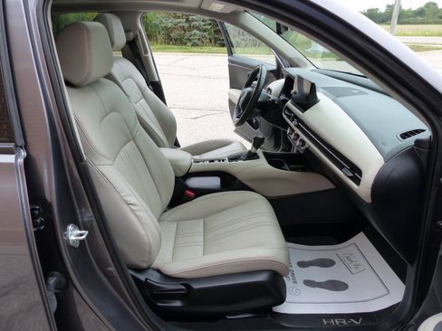 Used 2024 Honda HR-V EX-L image 44