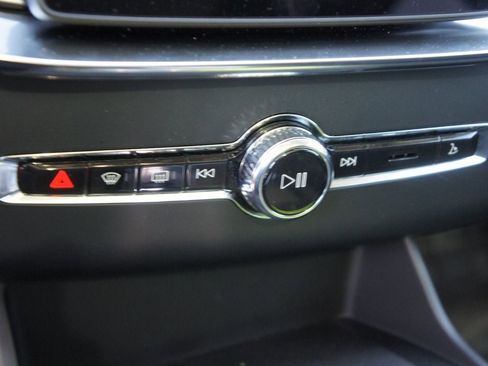 New 2025 Volvo XC90 T8 Plus w/ Protection Package Premier image 14