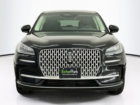Used 2023 Lincoln Corsair AWD image 2