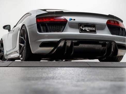 Used 2017 Audi R8 V10 plus w/ Full Leather Package image 38