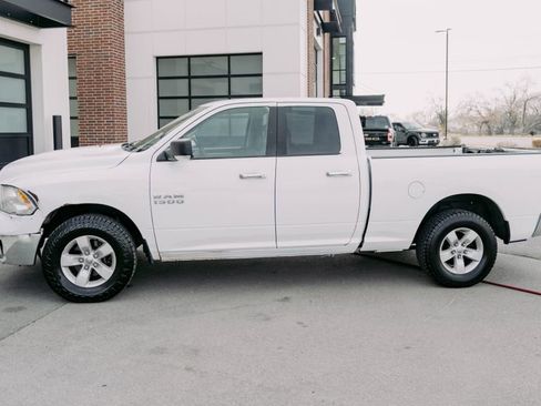 Used 2014 RAM 1500 Classic SLT w/ Luxury Group image 5