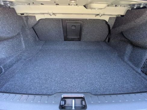 Certified 2023 Volvo S60 T8 Ultimate image 28