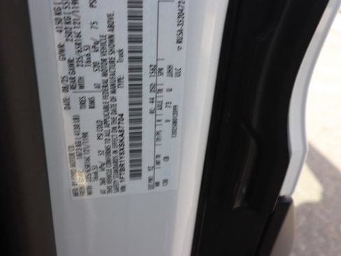 Used 2025 Ford Transit 250 Low Roof w/ Exterior Upgrade Package RWD image 24