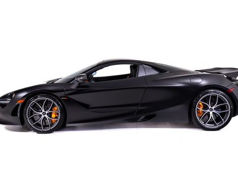 Used 2022 McLaren 720S Spider RWD image 3