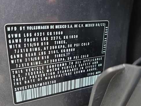 Certified 2023 Volkswagen Taos SE FWD image 25