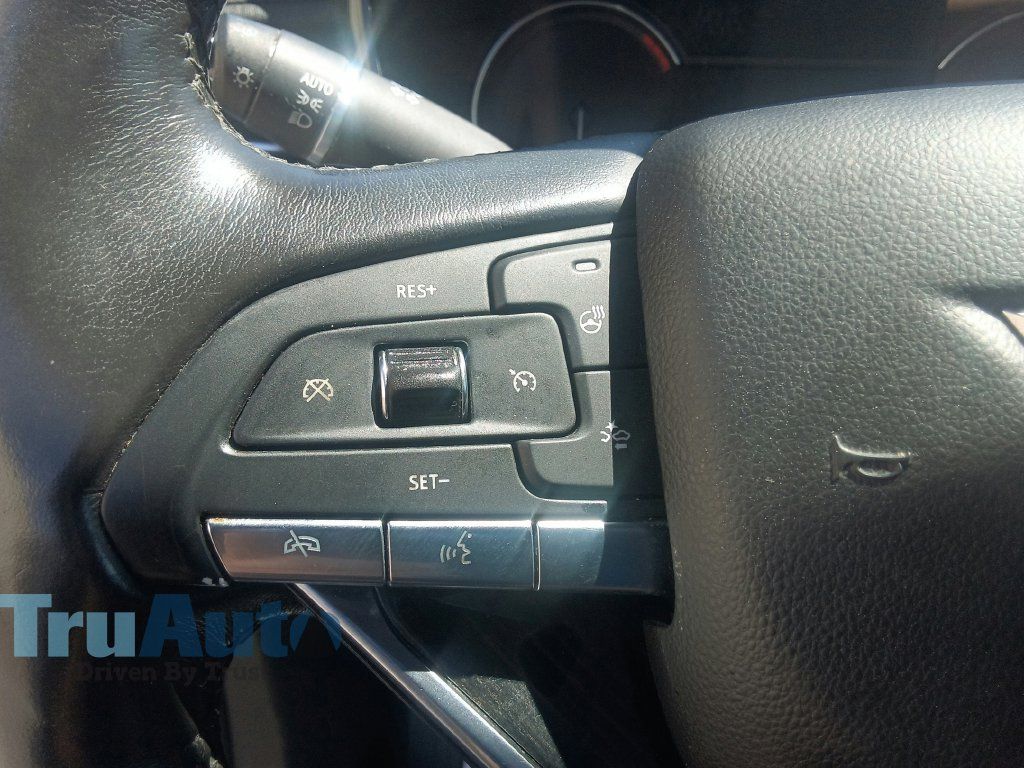 Used 2020 Cadillac XT6 Premium Luxury FWD image 27