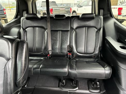Used 2022 Jeep Wagoneer Series III w/ Flexible Seating Group AWD/4WD image 34