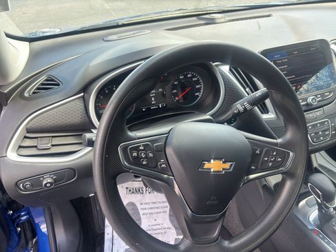 Used 2023 Chevrolet Malibu LT image 14