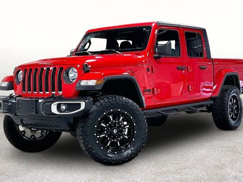 Used 2020 Jeep Gladiator Sport image 14