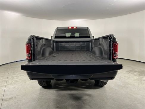 Used 2025 RAM 3500 Big Horn image 26