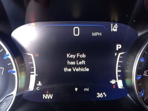 New 2026 Chrysler Pacifica Select image 14