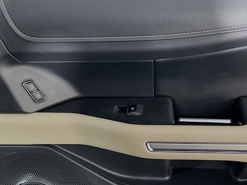 Used 2024 Ford Expedition Max Limited image 32