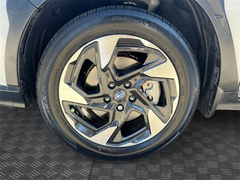 Used 2025 Subaru Crosstrek 2.5i Limited w/ Crosstrek Mirror Package image 9