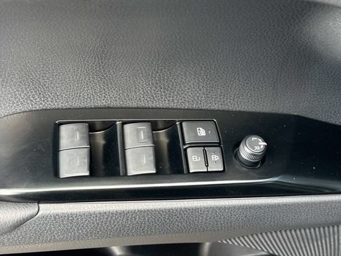 Used 2026 Toyota Camry SE FWD image 14