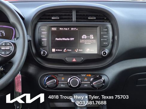 Certified 2025 Kia Soul LX w/ LX Technology Package FWD image 22