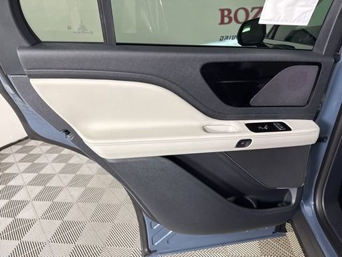 New 2025 Lincoln Aviator 2WD image 18