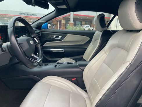 Used 2024 Ford Mustang Premium image 10