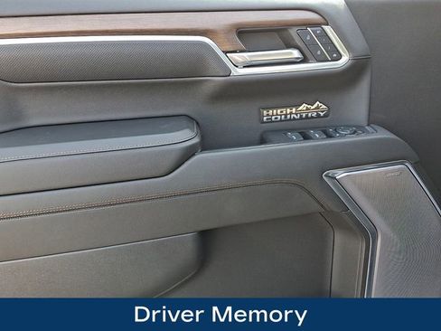 Used 2024 Chevrolet Silverado 1500 High Country w/ High Country Premium Package image 16