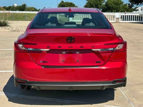 Certified 2026 Toyota Camry SE w/ Convenience Package FWD image 4