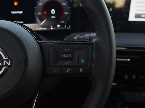 New 2025 Nissan Kicks SR image 27