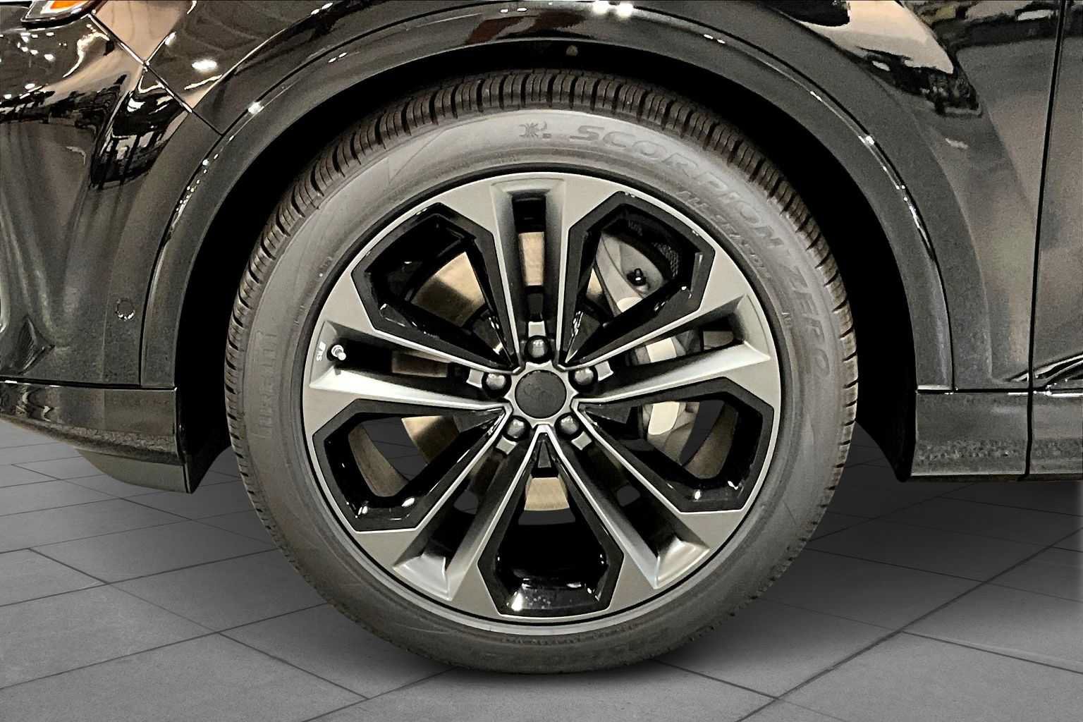 Used 2026 Audi Q7 3.0T Premium Plus AWD/4WD image 11