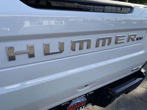 New 2026 GMC Hummer EV 4x4 Crew Cab image 32