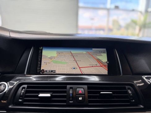Used 2015 BMW 550i Sedan RWD image 9