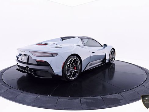 Used 2023 Maserati MC20 Spyder RWD image 15