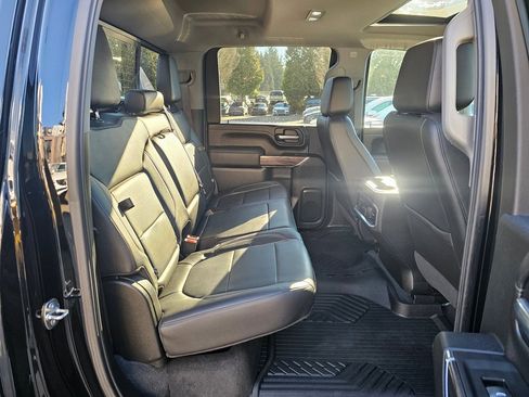 Used 2020 Chevrolet Silverado 2500 LTZ w/ LTZ Premium Package image 28