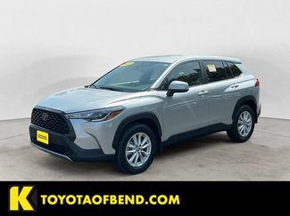 Used 2022 Toyota Corolla Cross LE AWD/4WD video 1