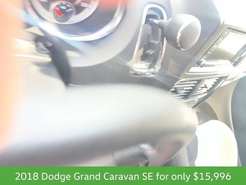 Used 2018 Dodge Grand Caravan SE w/ UConnect Hands-Free Group FWD image 15