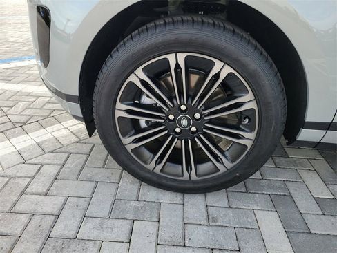 New 2026 Land Rover Range Rover Evoque S image 13