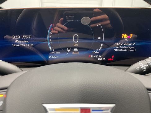 Used 2025 Cadillac XT4 Premium Luxury w/ Technology Package image 31