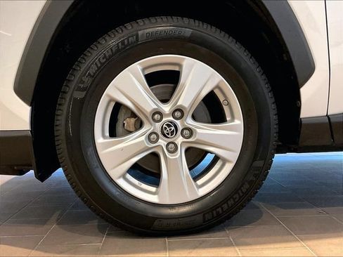Used 2019 Toyota RAV4 XLE w/ All Weather Liner Package AWD/4WD image 11