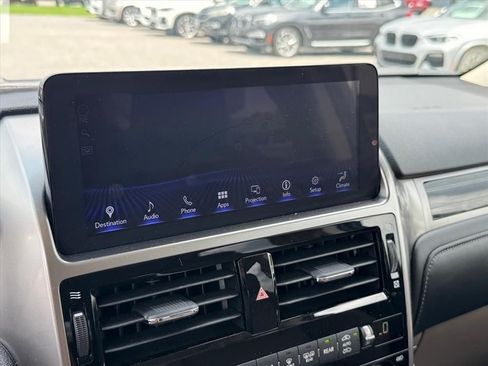 Used 2022 Lexus GX 460 Premium w/ Accessory Package AWD/4WD image 27