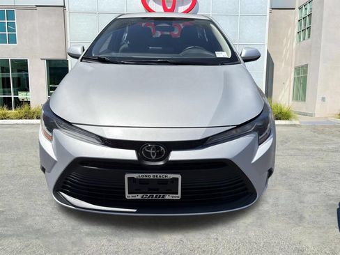 Used 2024 Toyota Corolla LE FWD image 3