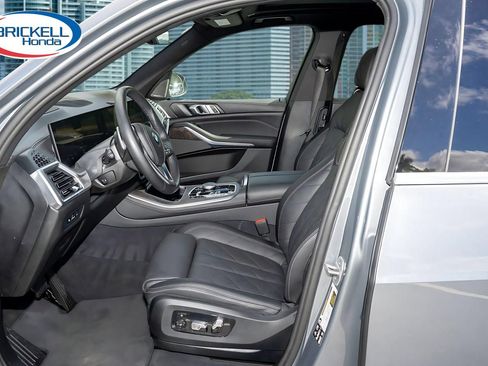 Used 2025 BMW X5 xDrive40i w/ Climate Comfort Package AWD/4WD image 16
