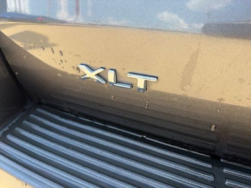 Used 2020 Ford Expedition XLT w/ Equipment Group 202A RWD image 10