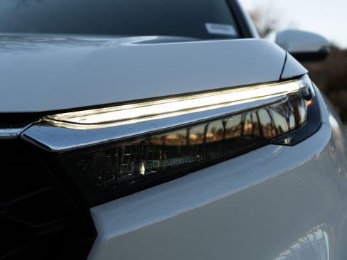 Certified 2025 Honda CR-V LX image 11