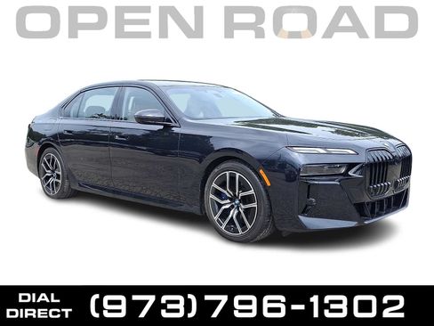 Used 2023 BMW 760i xDrive AWD/4WD image 1