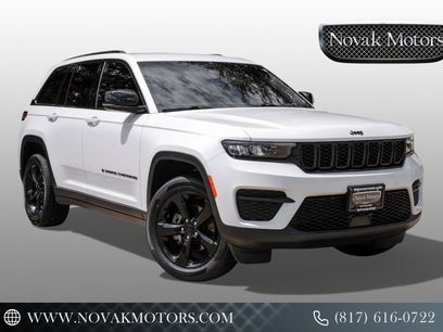 Used 2023 Jeep Grand Cherokee Altitude